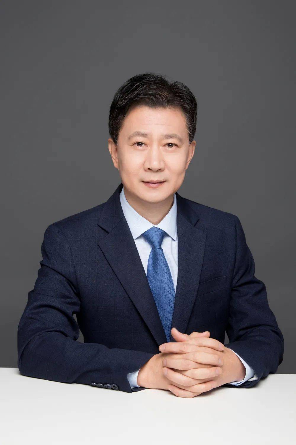 吕成志：大连市皮肤病医院院长，国家中医药管理局皮肤病重点专科学术带头人